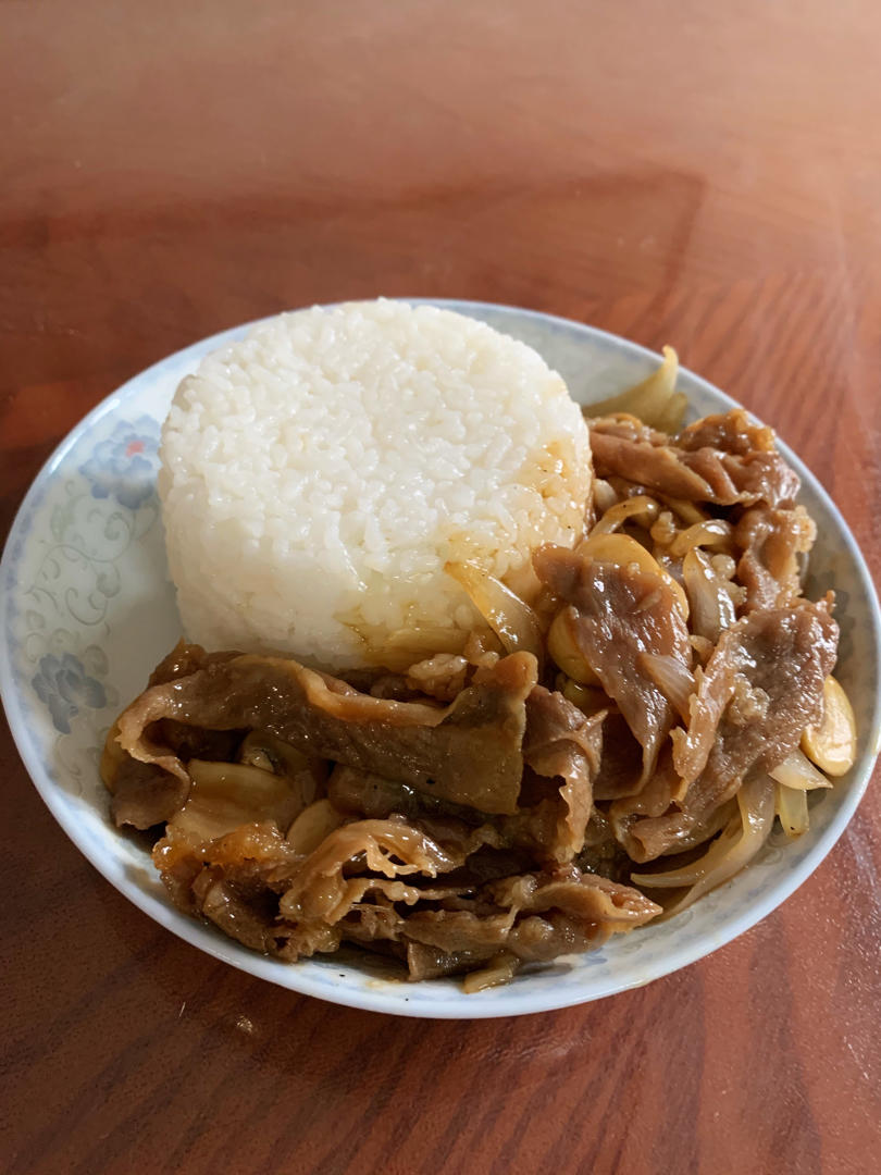 肥牛饭