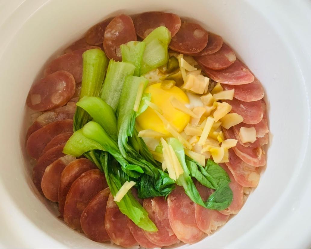 香肠煲仔饭