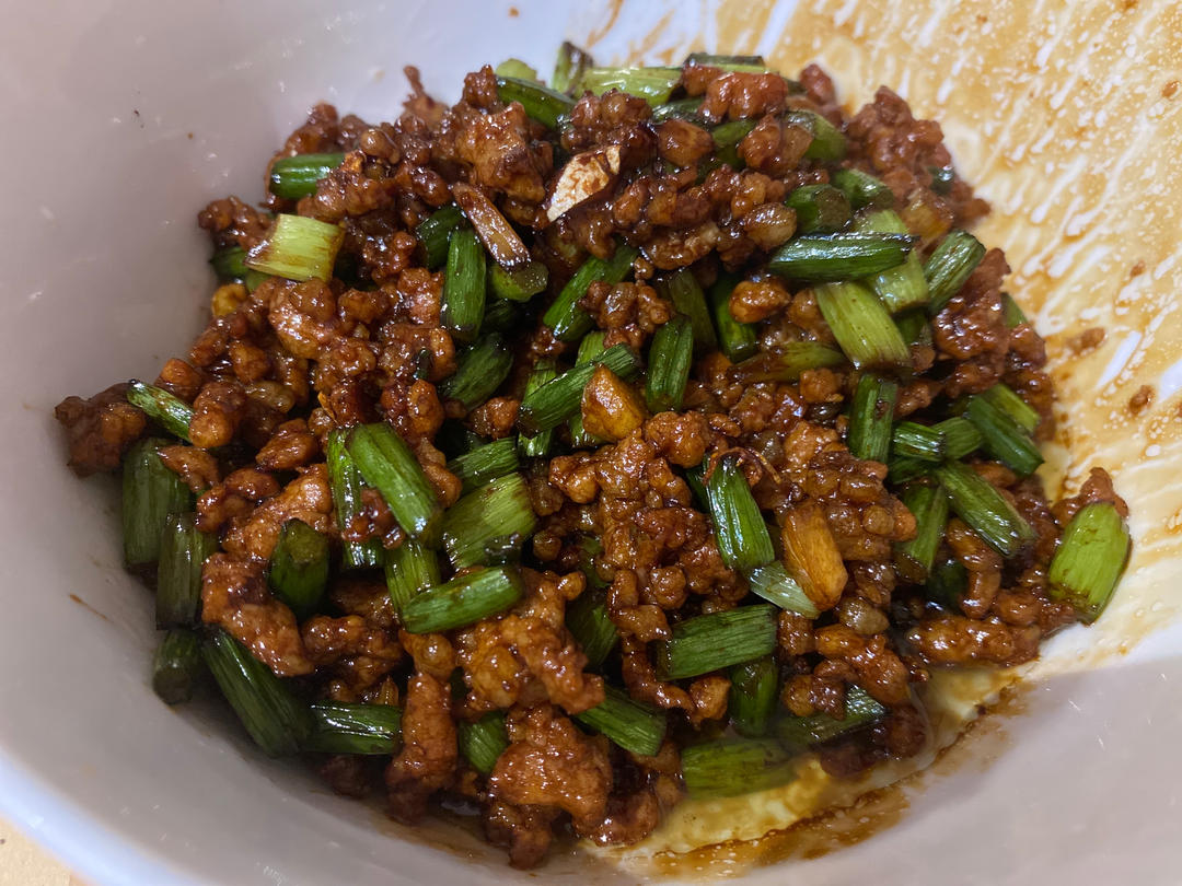 蒜苔炒肉末，三碗米饭都不够吃