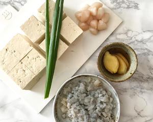 【山姆厨房】豆腐酿海鲜什锦（塔吉锅版）的做法 步骤3