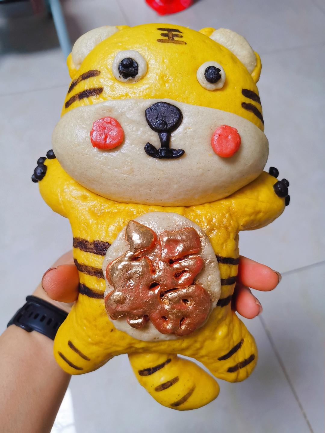 原创loveme虎年大老虎卡通包卡通馒头哄娃必备