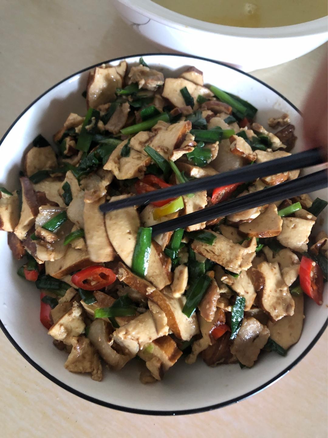 韭菜香干炒肉丝