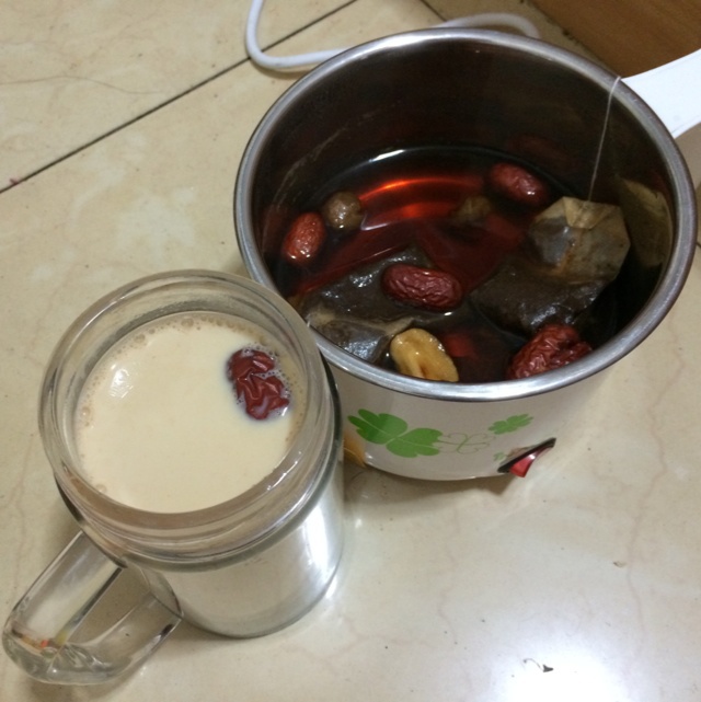 姜枣奶茶（冬季暖身饮品）