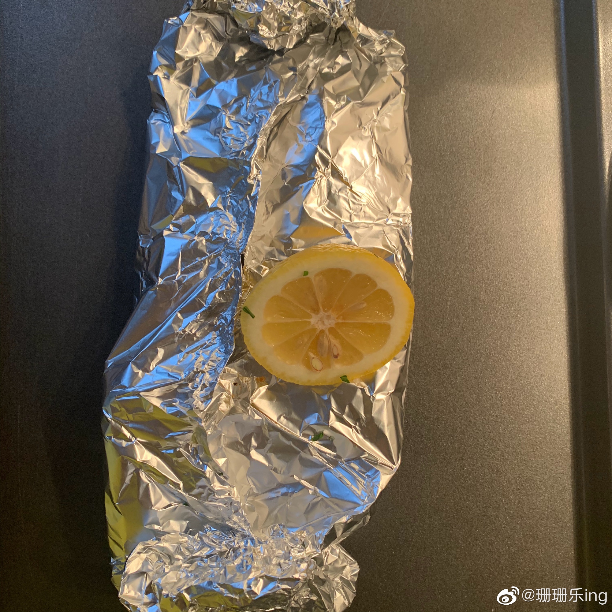 蒜蓉柠檬烤罗非鱼Garlicky Lemon Baked Tilapia的做法 步骤6