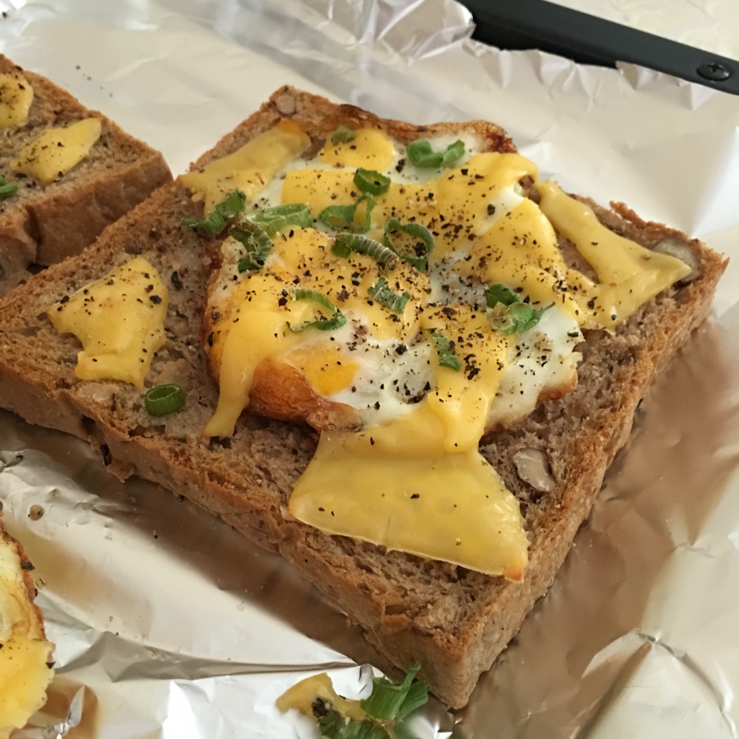 芝士葱香蛋吐司