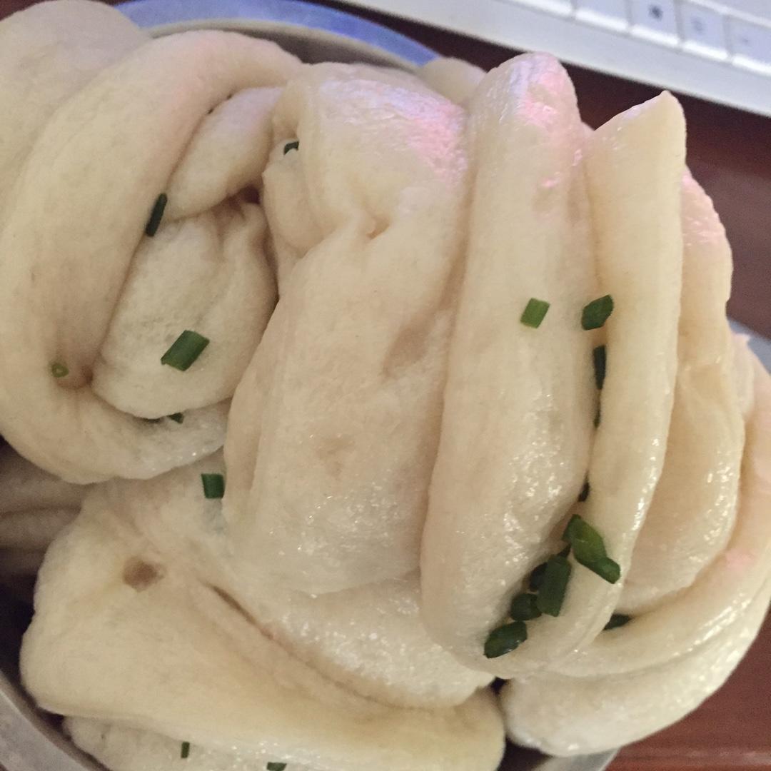 葱油花卷 Steamed Roll