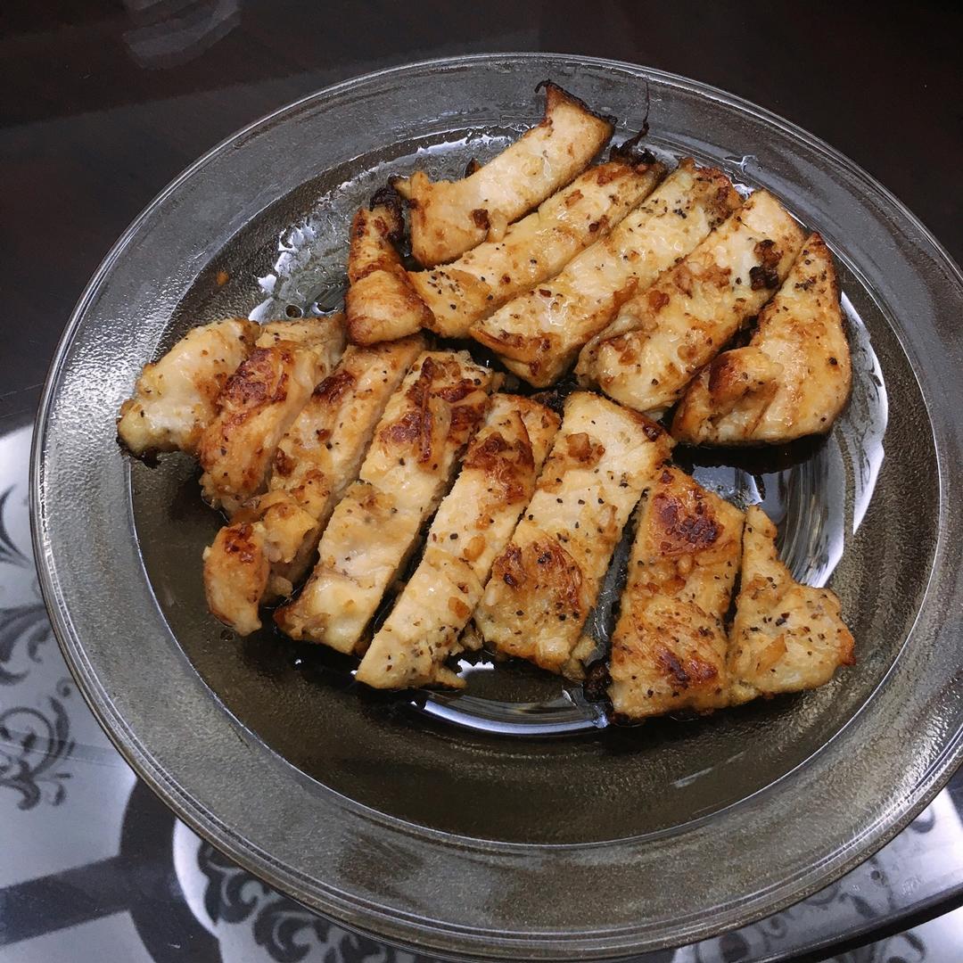 蜂蜜蒜香煎鸡胸