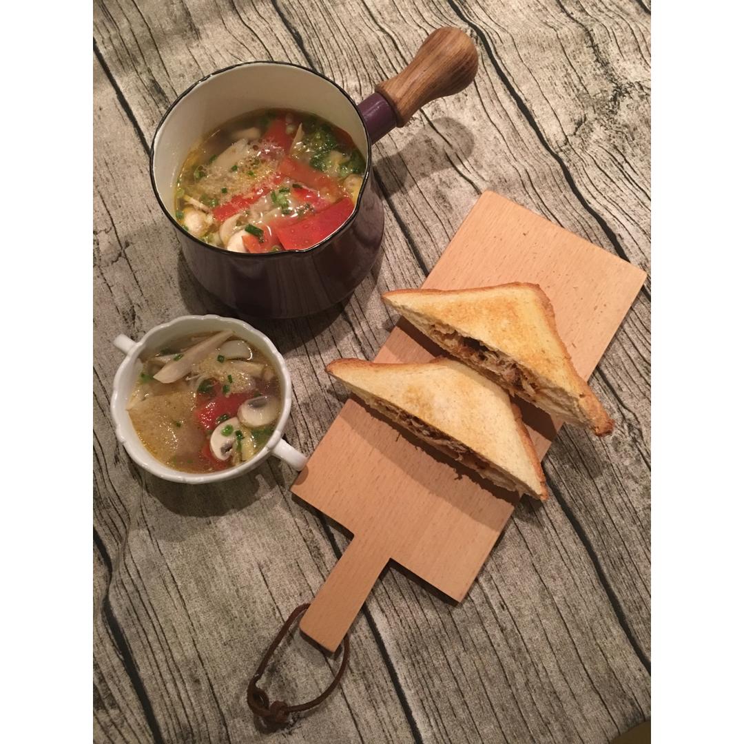 金大旺的清淡全麦吐司