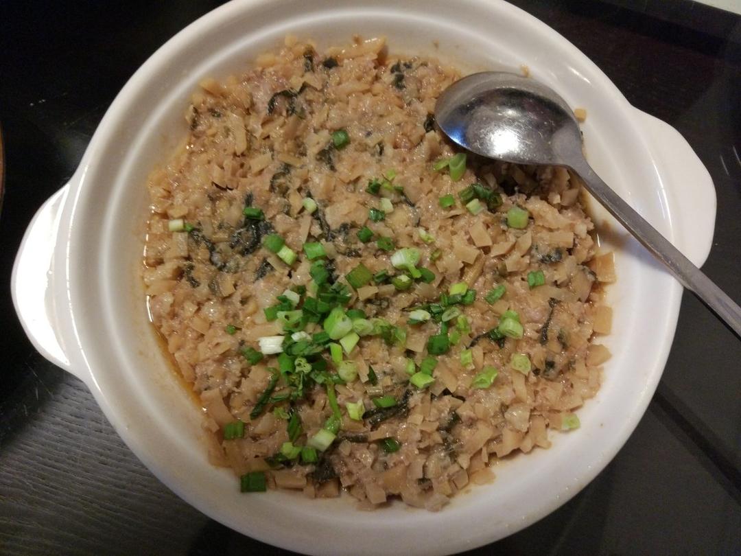 tracyw-1做的头菜蒸肉饼