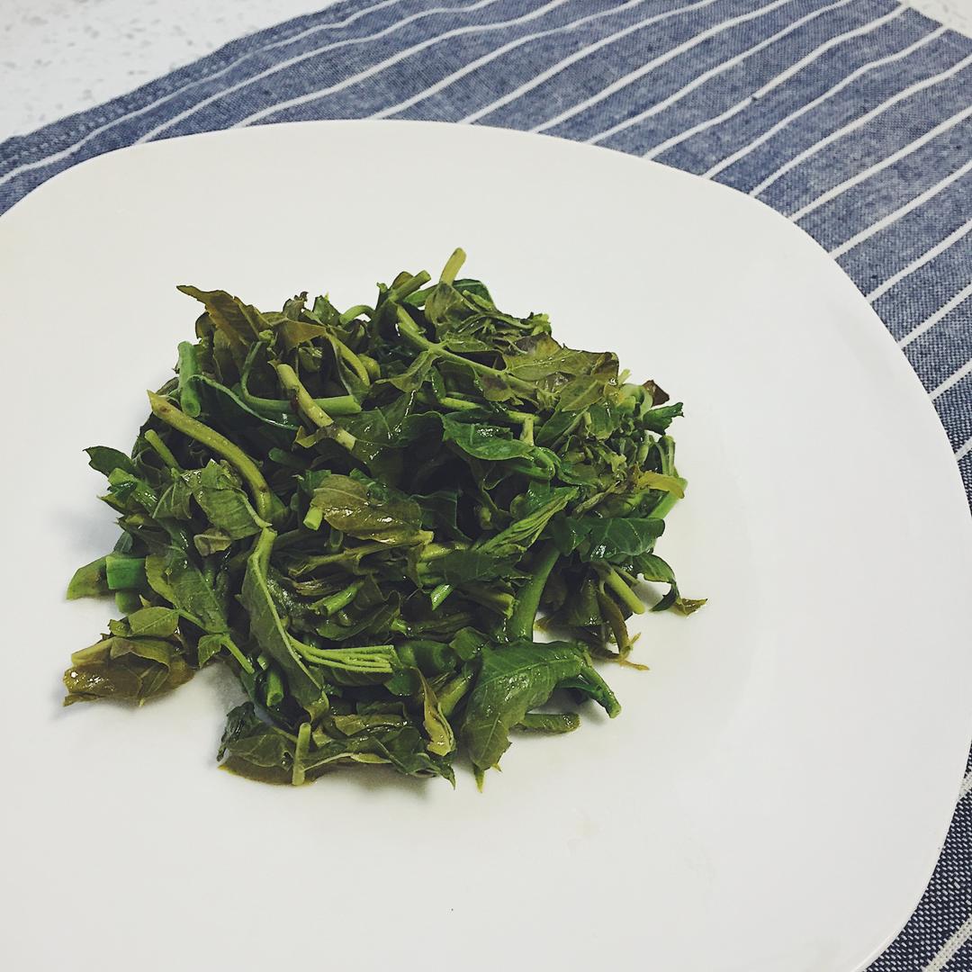 家常菜～凉拌香椿