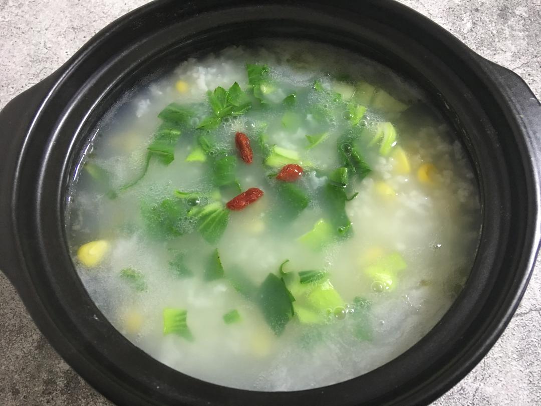 乐活教主的美食之——玉米青菜粥的做法