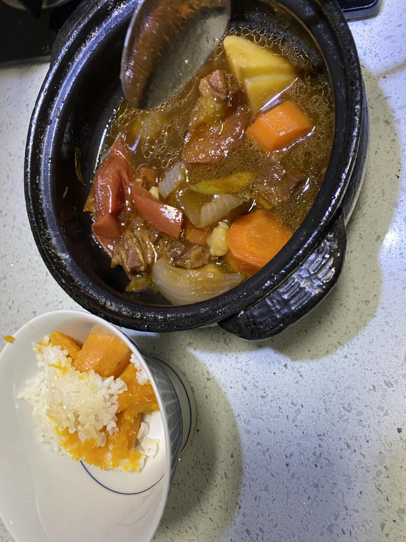 番茄土豆炖牛腩