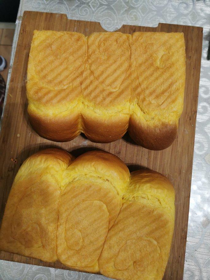 胡萝卜奶油吐司