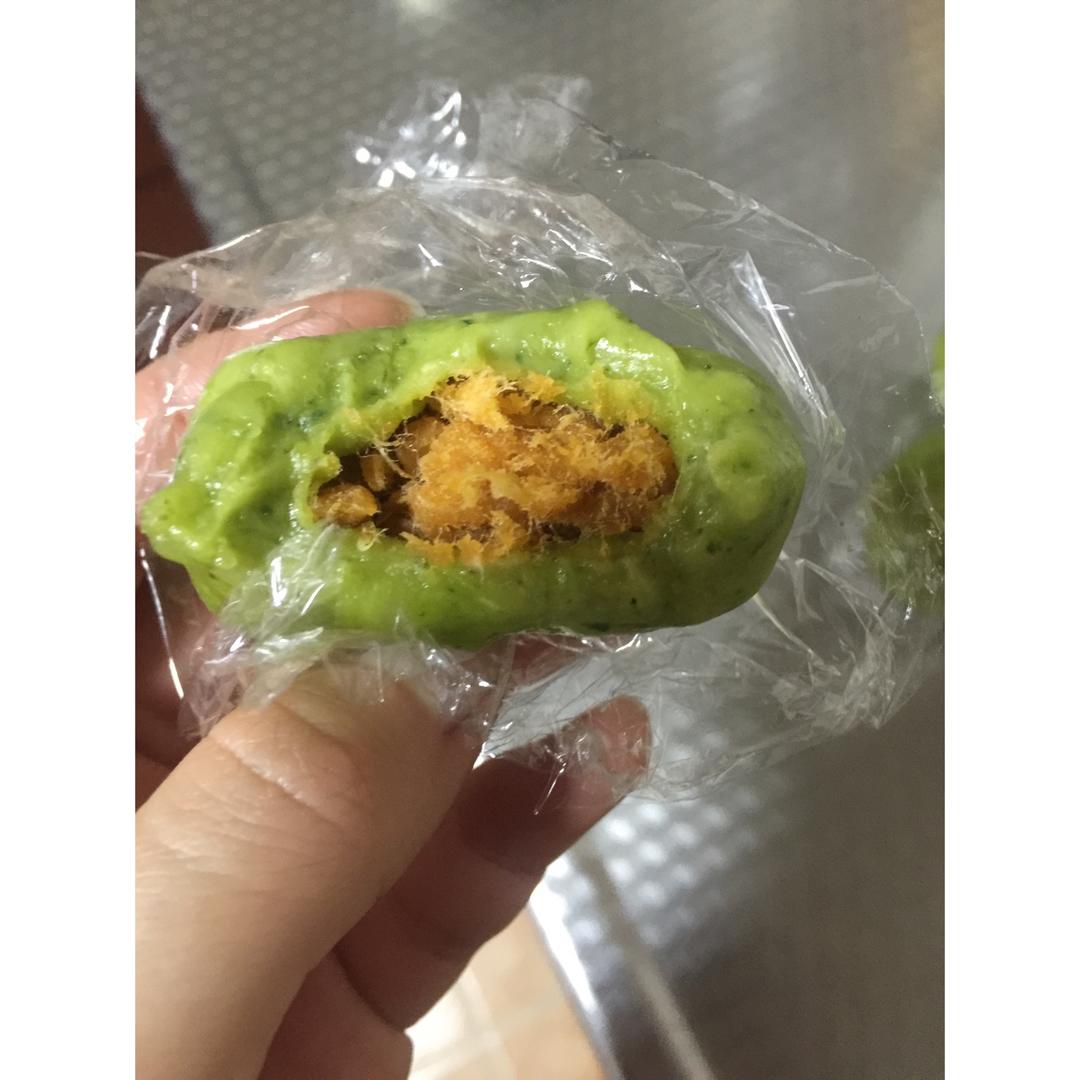 新晋网红【杏花楼 咸蛋黄肉松青团】