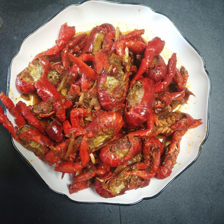 香辣小龙虾-超详细处理干净步骤！