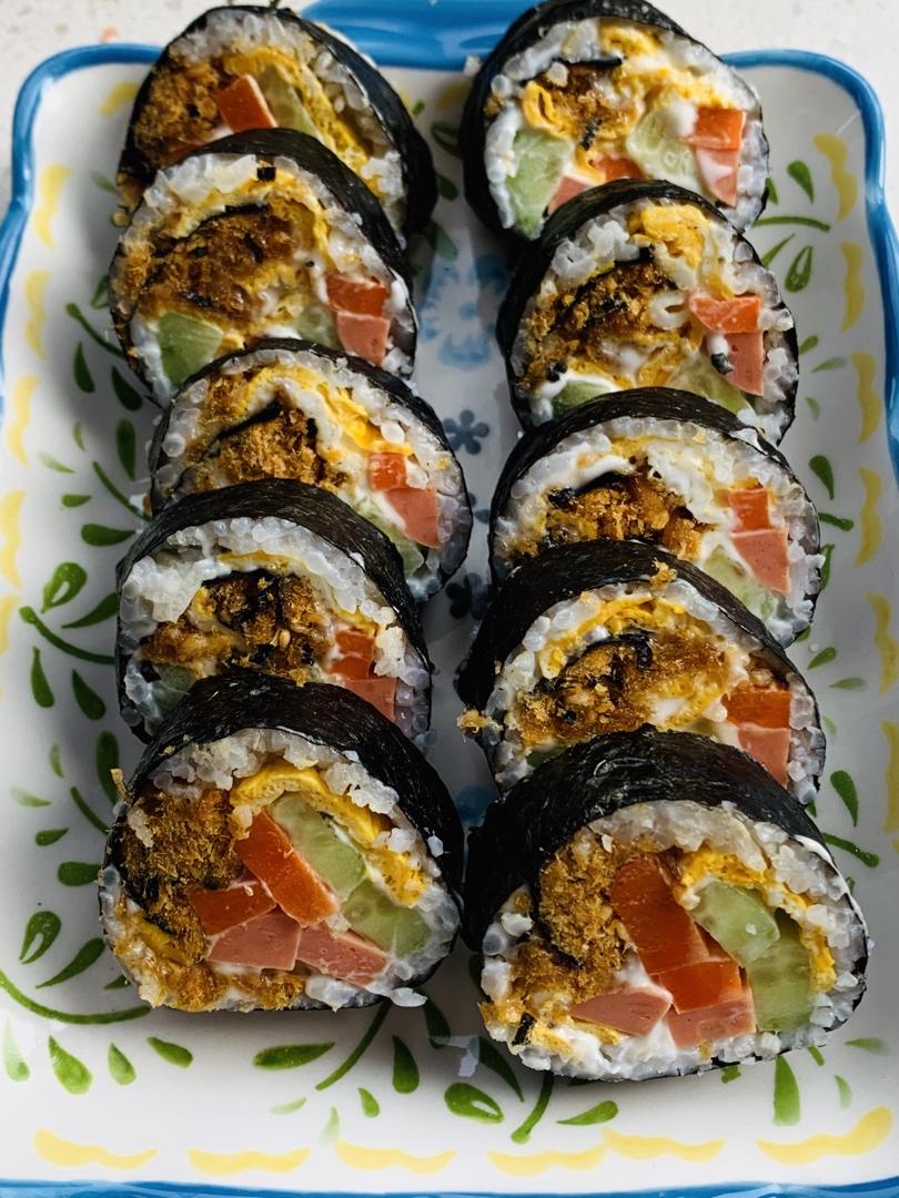 皮薄馅大超好吃，小白很容易入手的基础款寿司