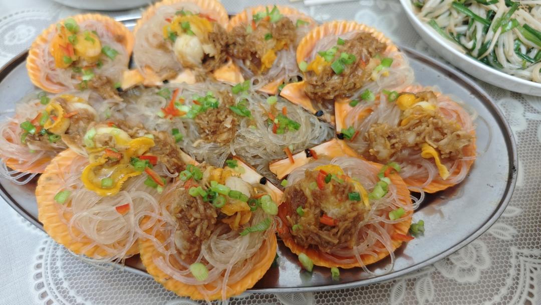 零失败的蒜蓉粉丝蒸扇贝
