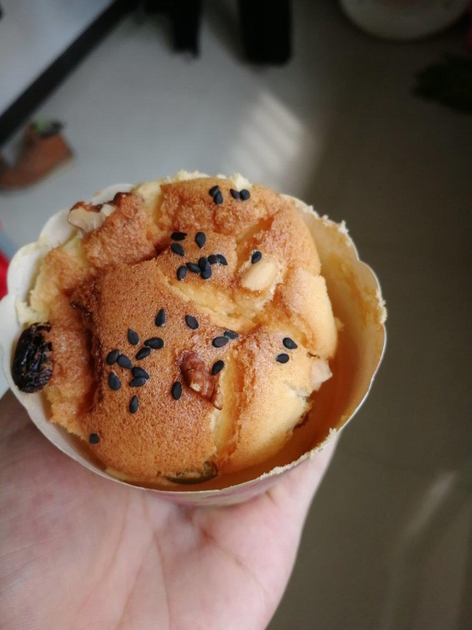 纸杯蛋糕 8寸戚风蛋糕的量