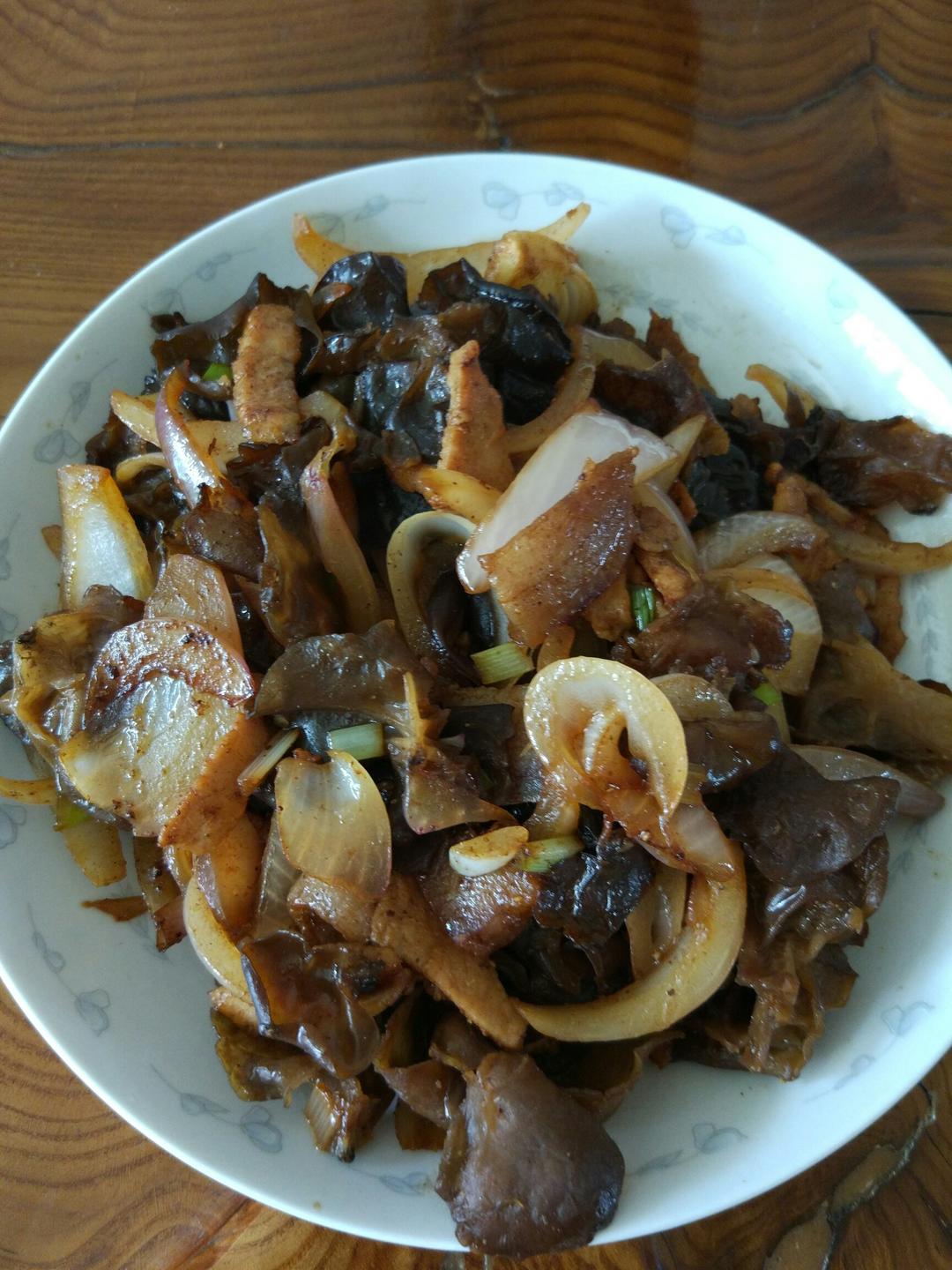 木耳洋葱炒肉