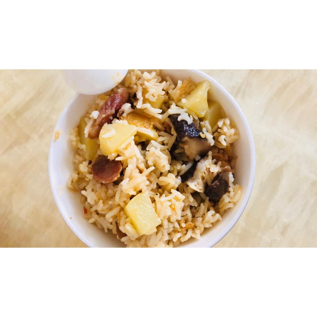 香肠土豆焖饭【一人也要吃好版】