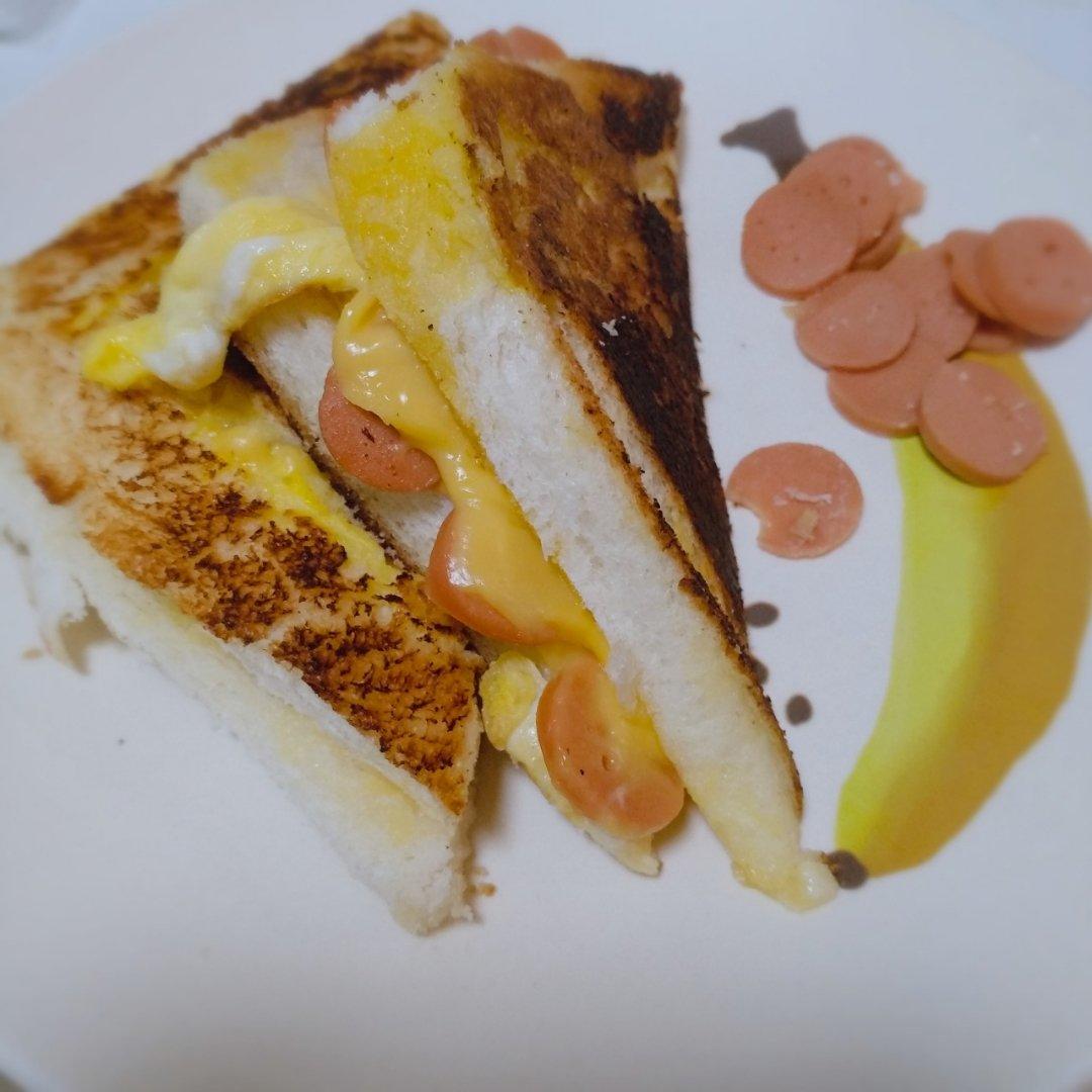 香煎鸡蛋吐司