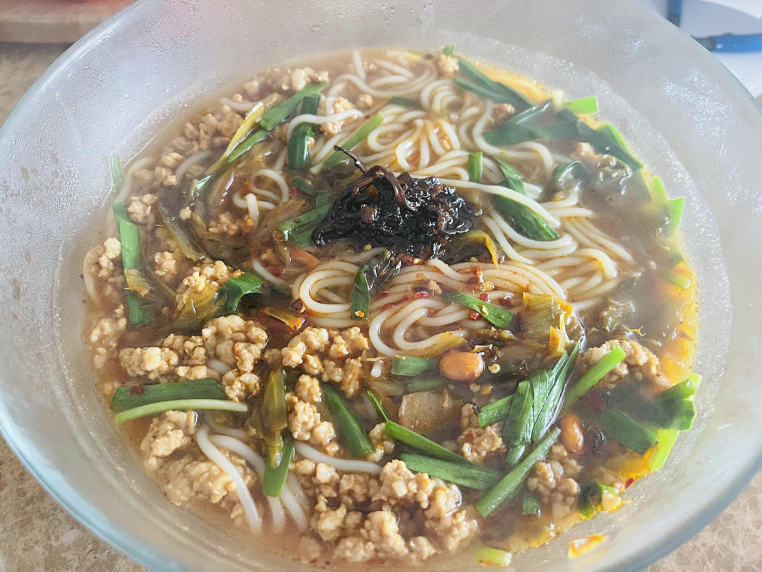 昆明小锅米线（视频在最后）