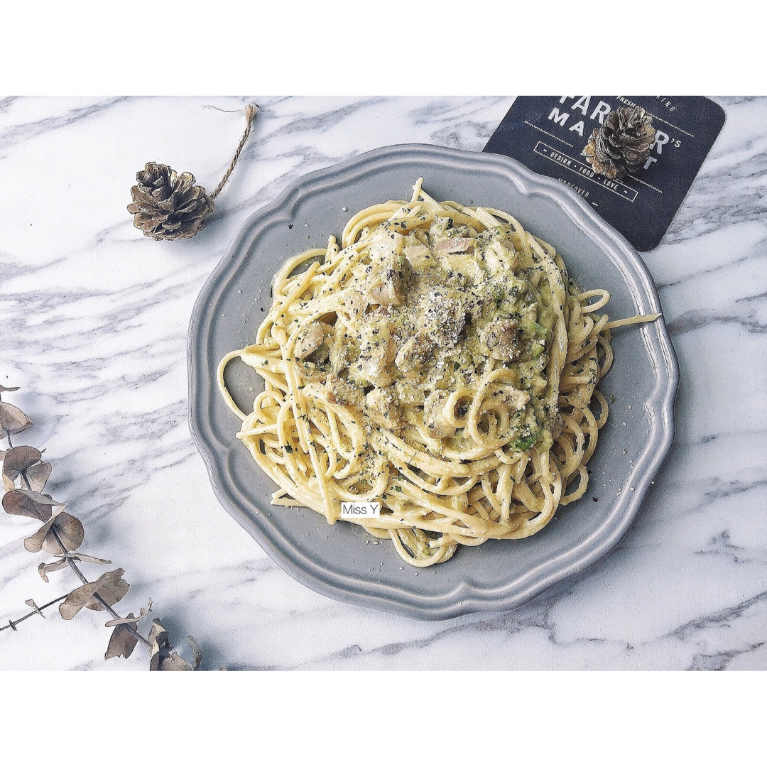 小清新牛油果火腿意面