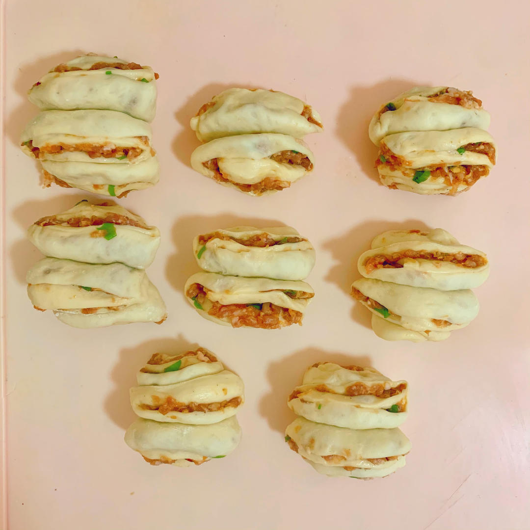 葱花肉肉花卷（一次发酵）