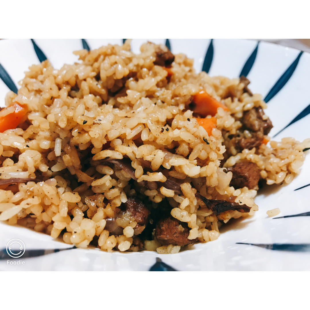 羊肉手抓饭