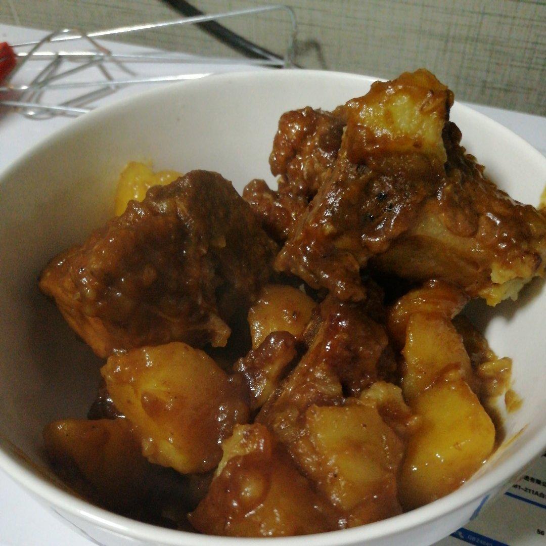 土豆炖腔骨