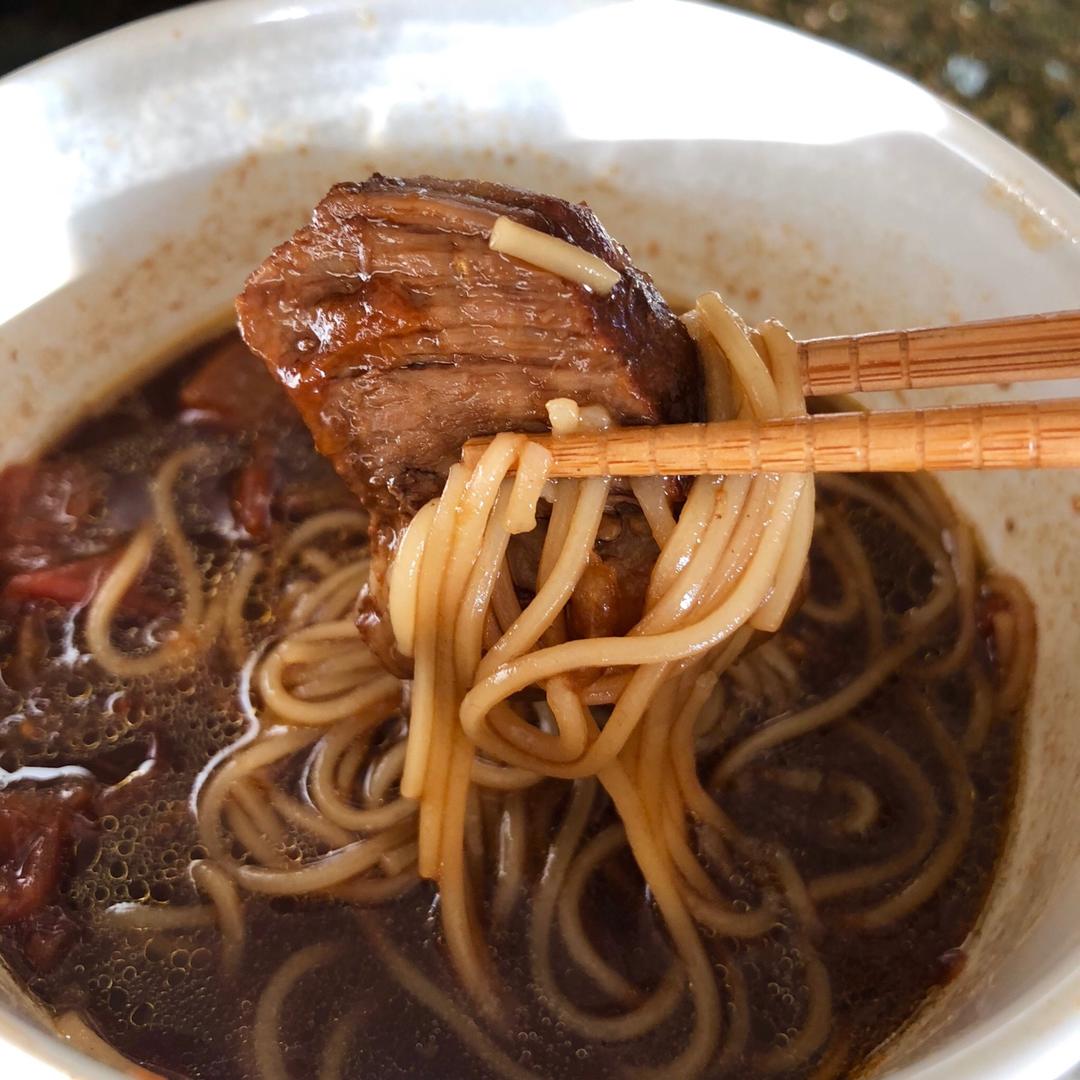 番茄牛肉面