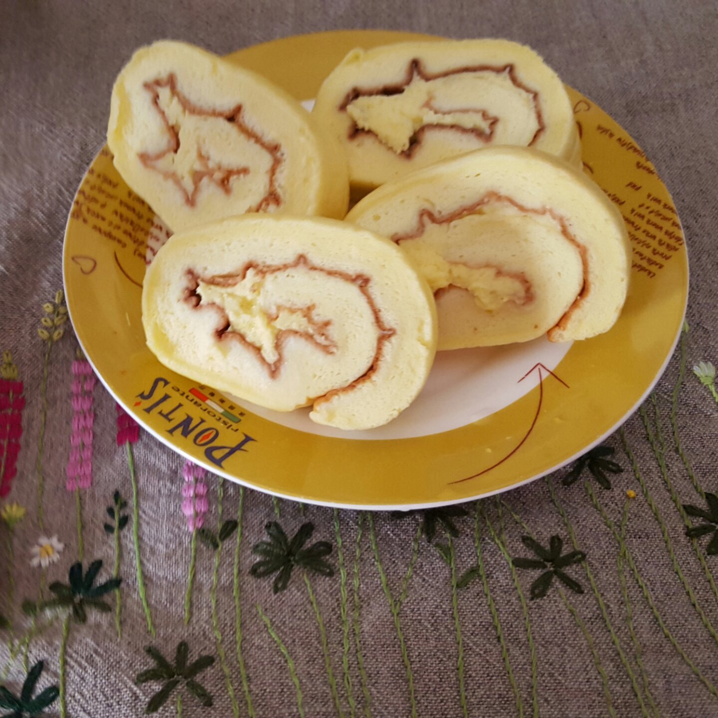 小四卷～风靡美食群的美味蛋糕卷