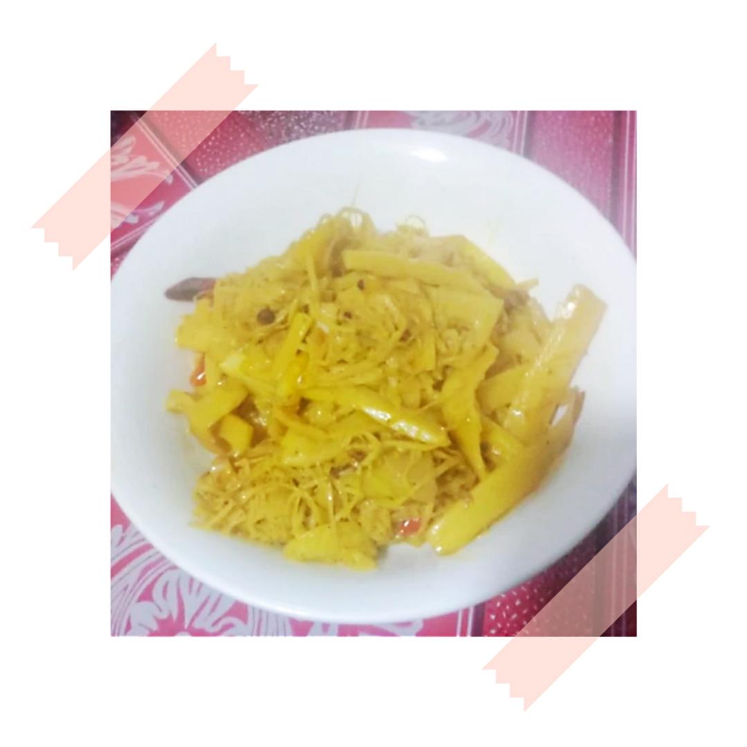 炒酸笋（မြစ်ချဉ်ကြော်）