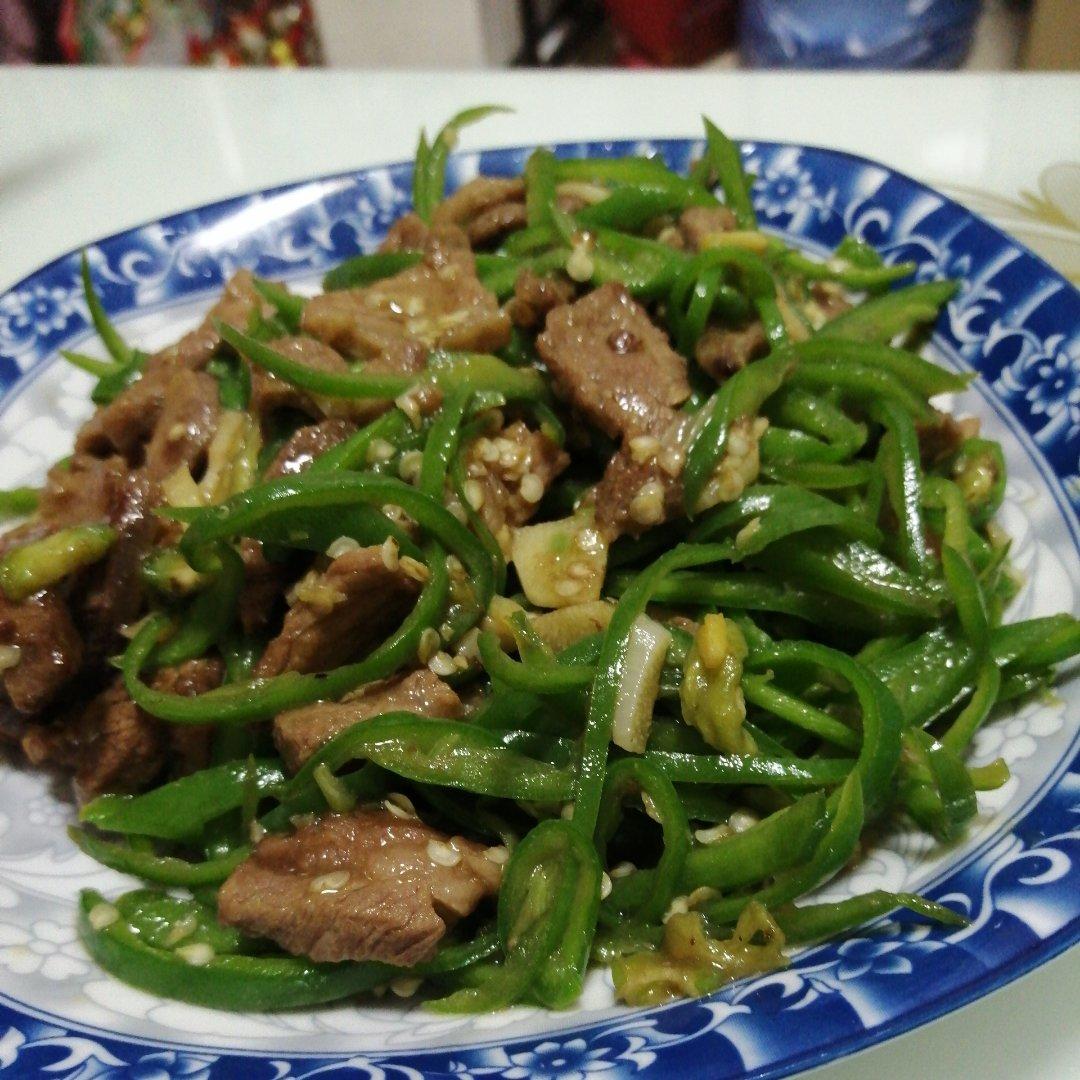 青椒炒牛肉丝