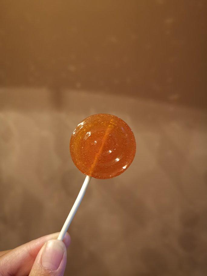 嗣茅孜孜做过自制棒棒糖(麦芽糖版)android 拍摄于