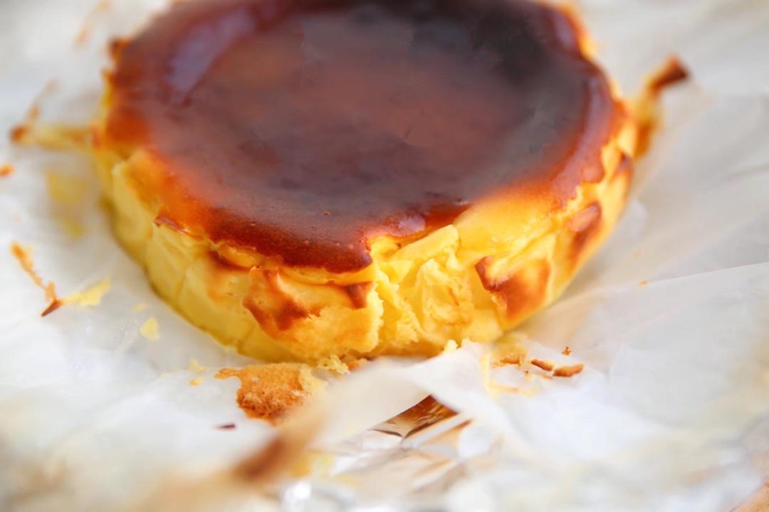 巴斯克式烤芝士蛋糕[超简单][搬运]