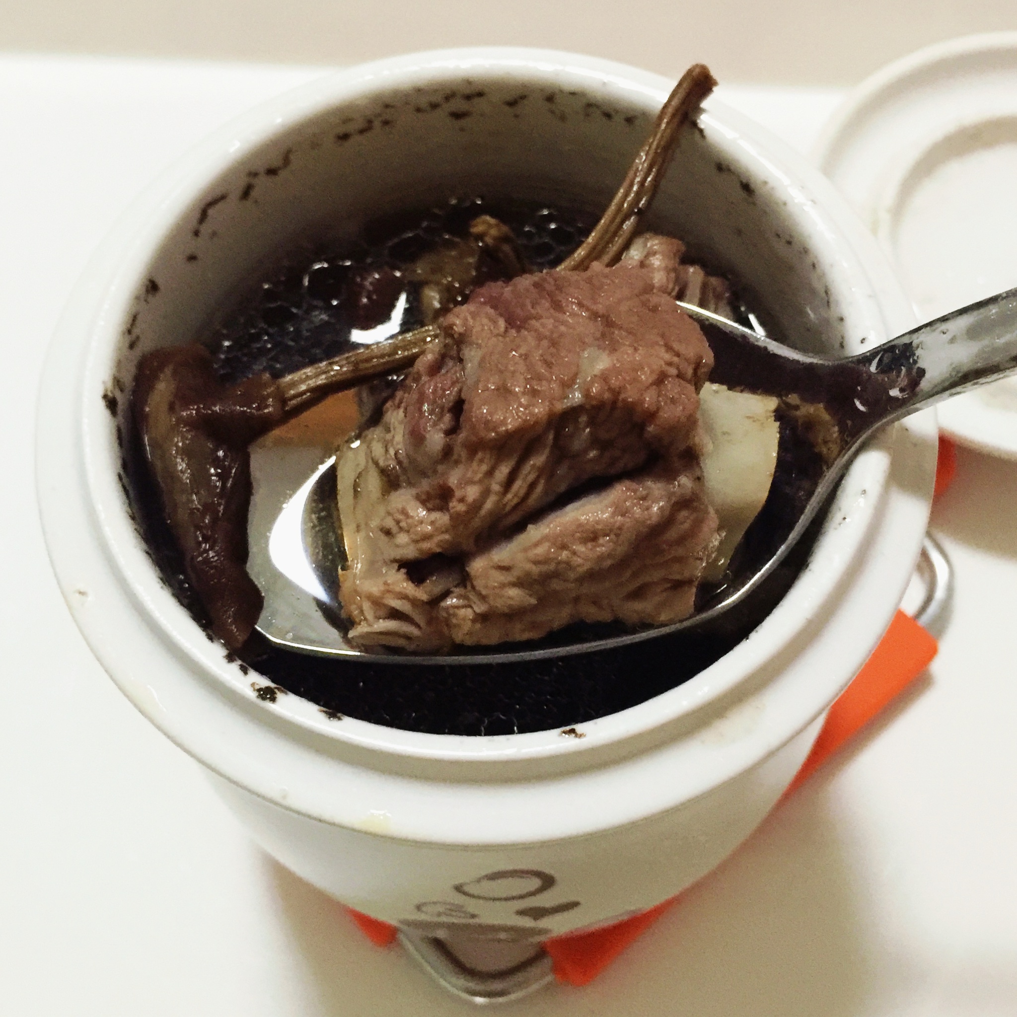 茶树菇排骨汤