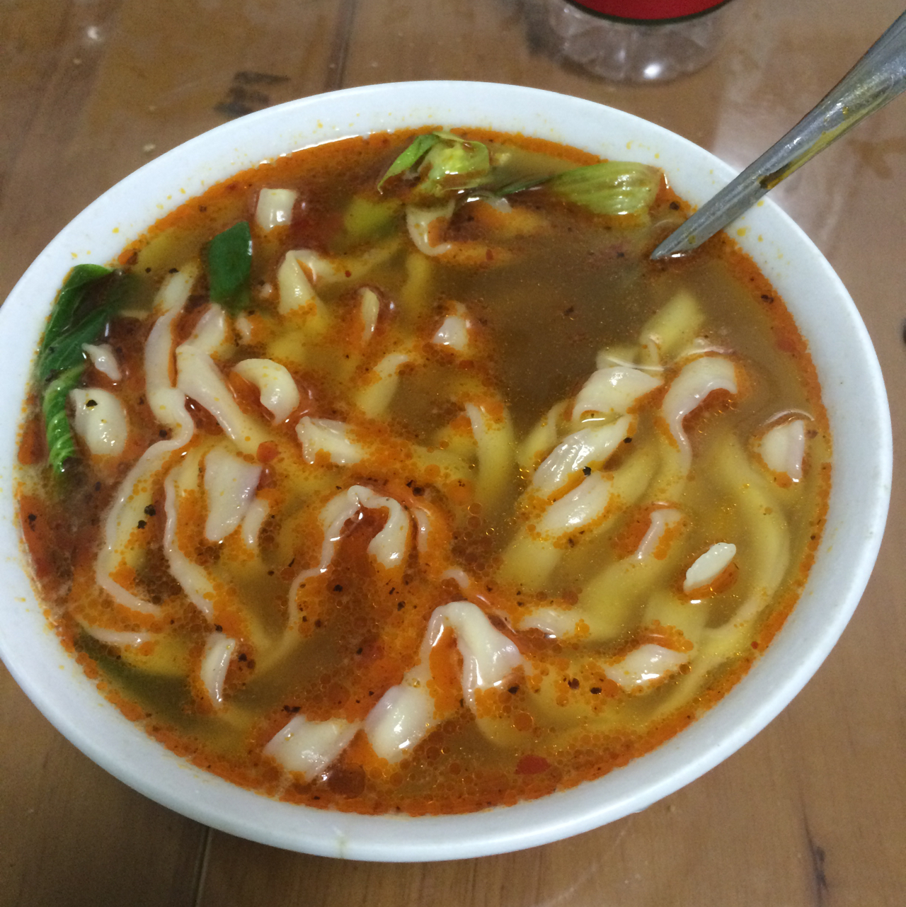 超级无敌美味懒人酸汤麻辣面（十分钟搞定色香味俱全）