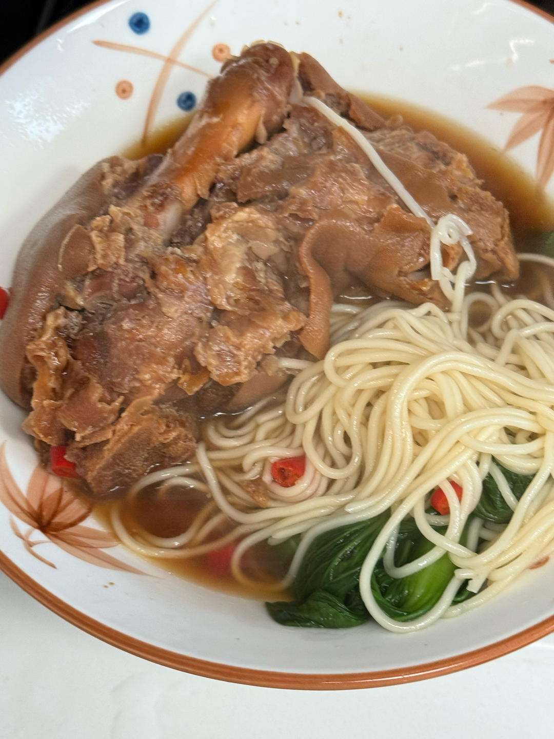 一碗热汤面