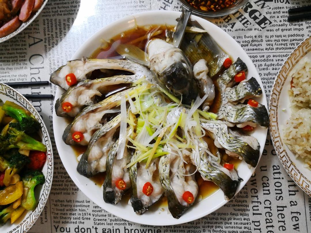 年夜饭的颜值担当<孔雀开屏鱼>