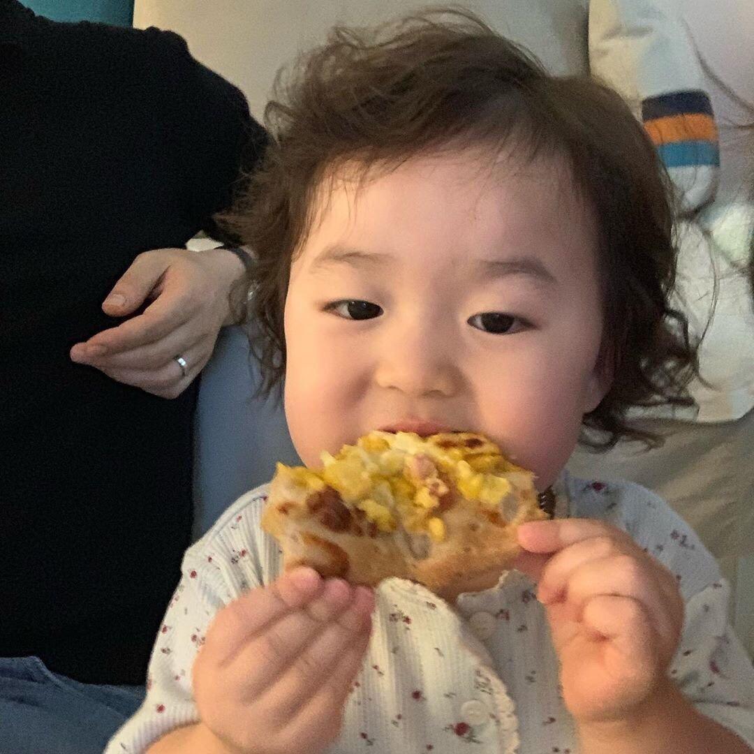 松松张的靖雯嘻嘻