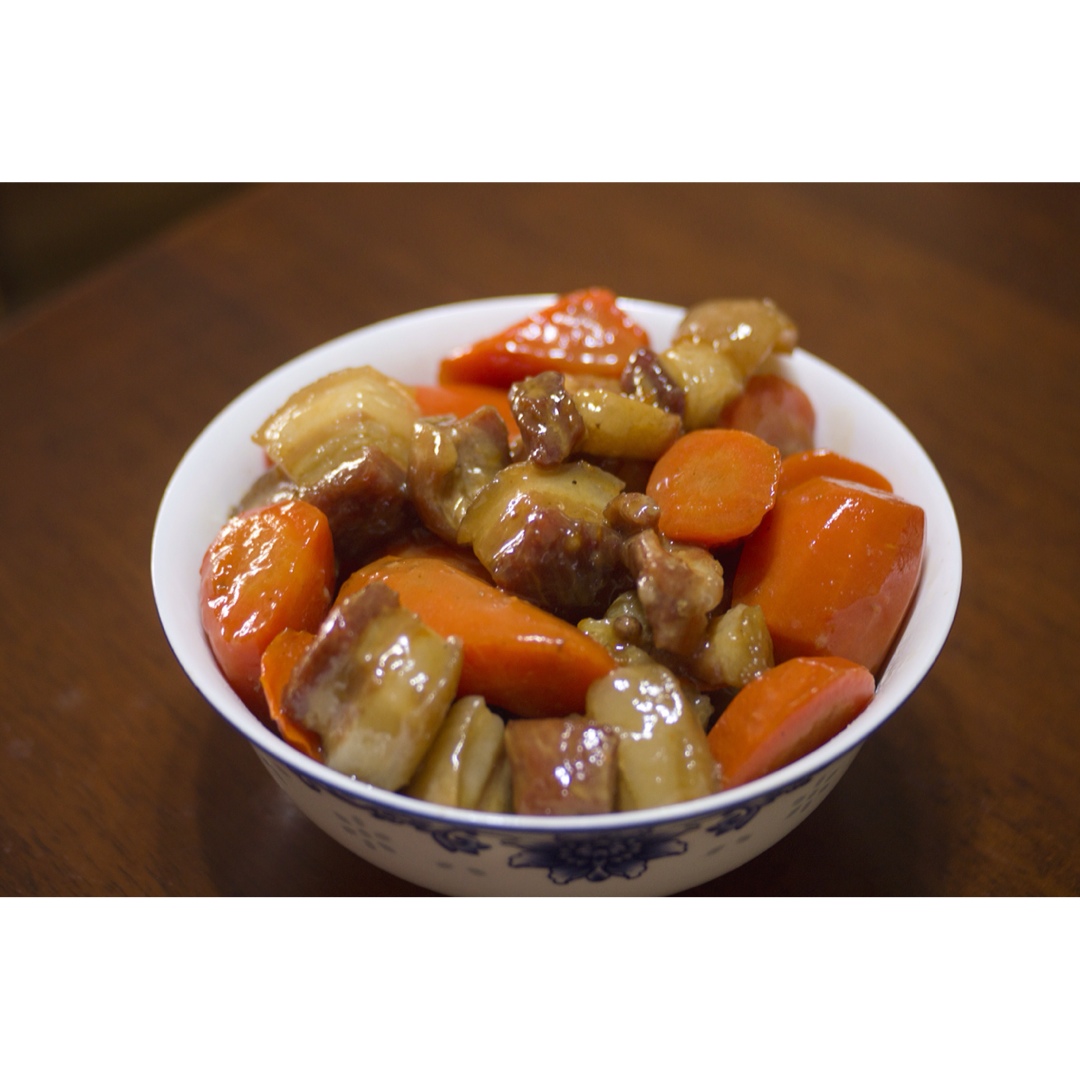 胡萝卜烧肉