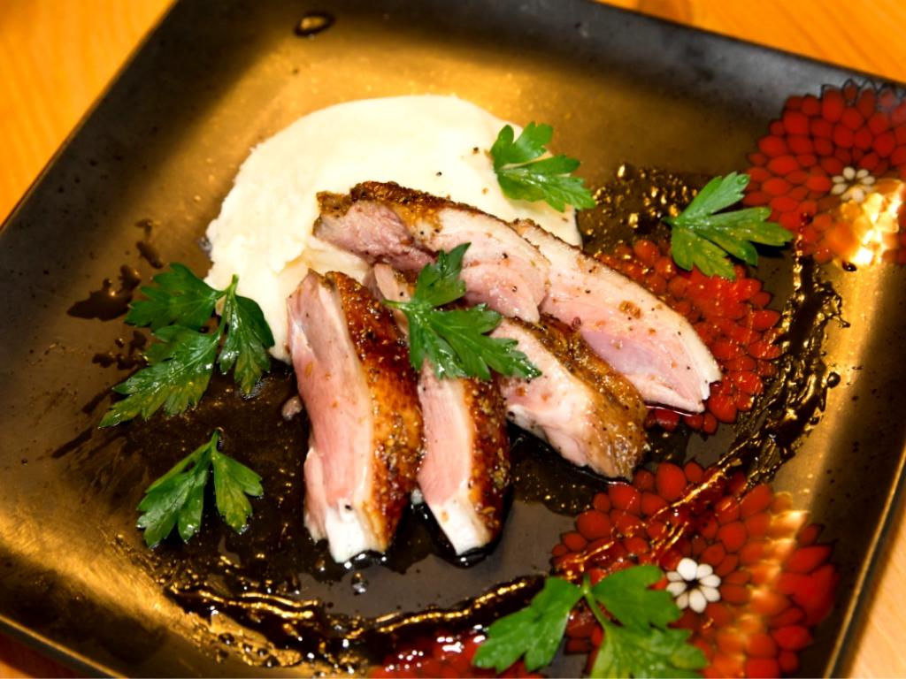 【食戟之灵】阿匹西吾斯风味烤鸭胸肉的做法