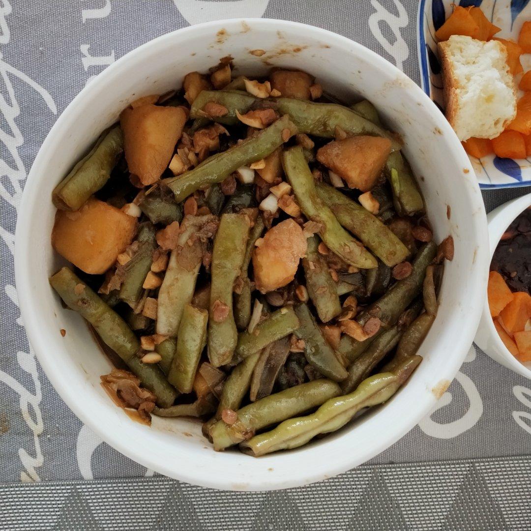 土豆炖豆角