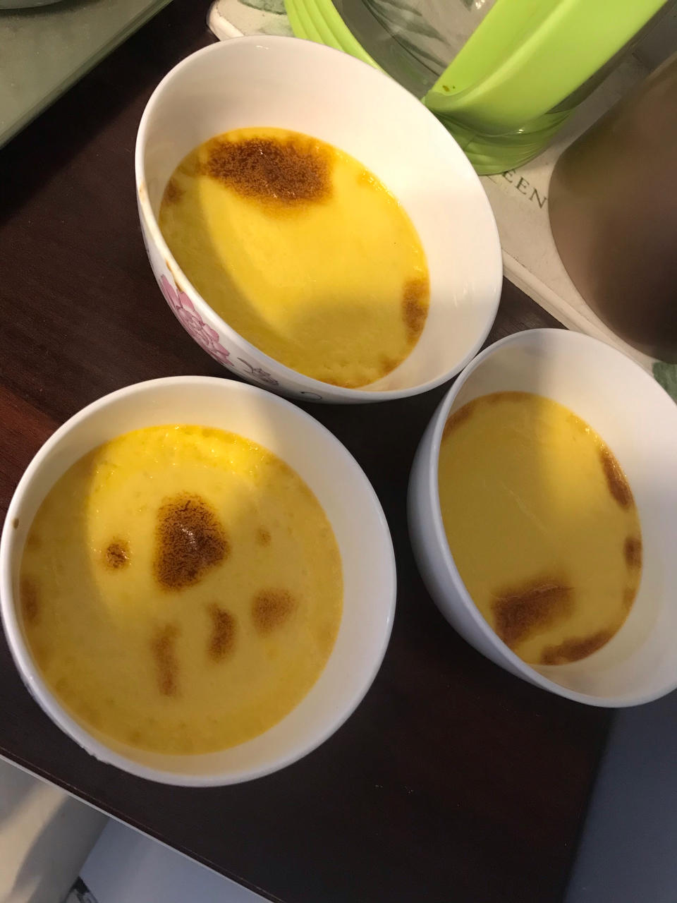 焦糖布丁超简单（蛋黄淡奶油消耗）