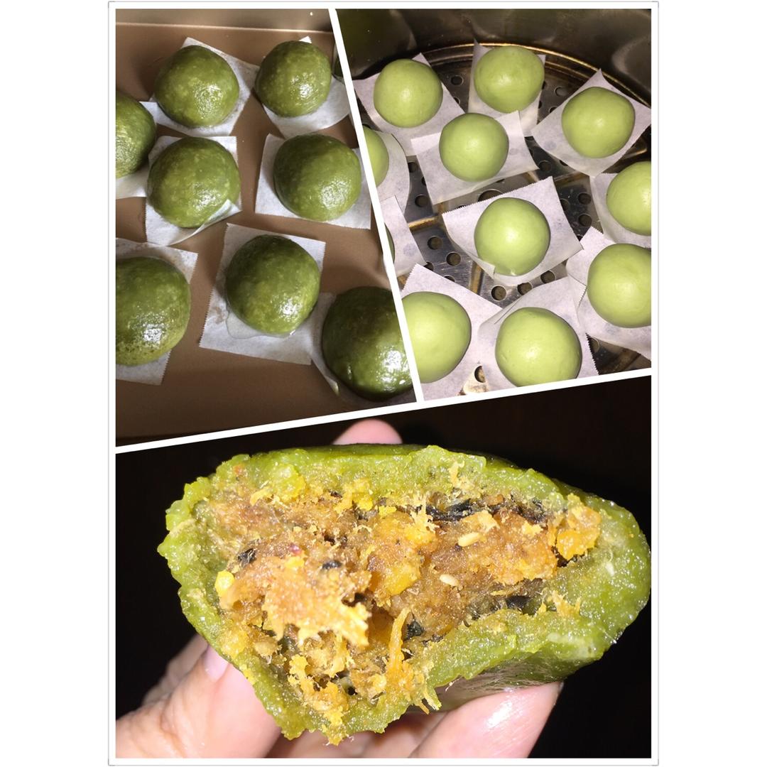 网红青团～～咸蛋黄肉松青团