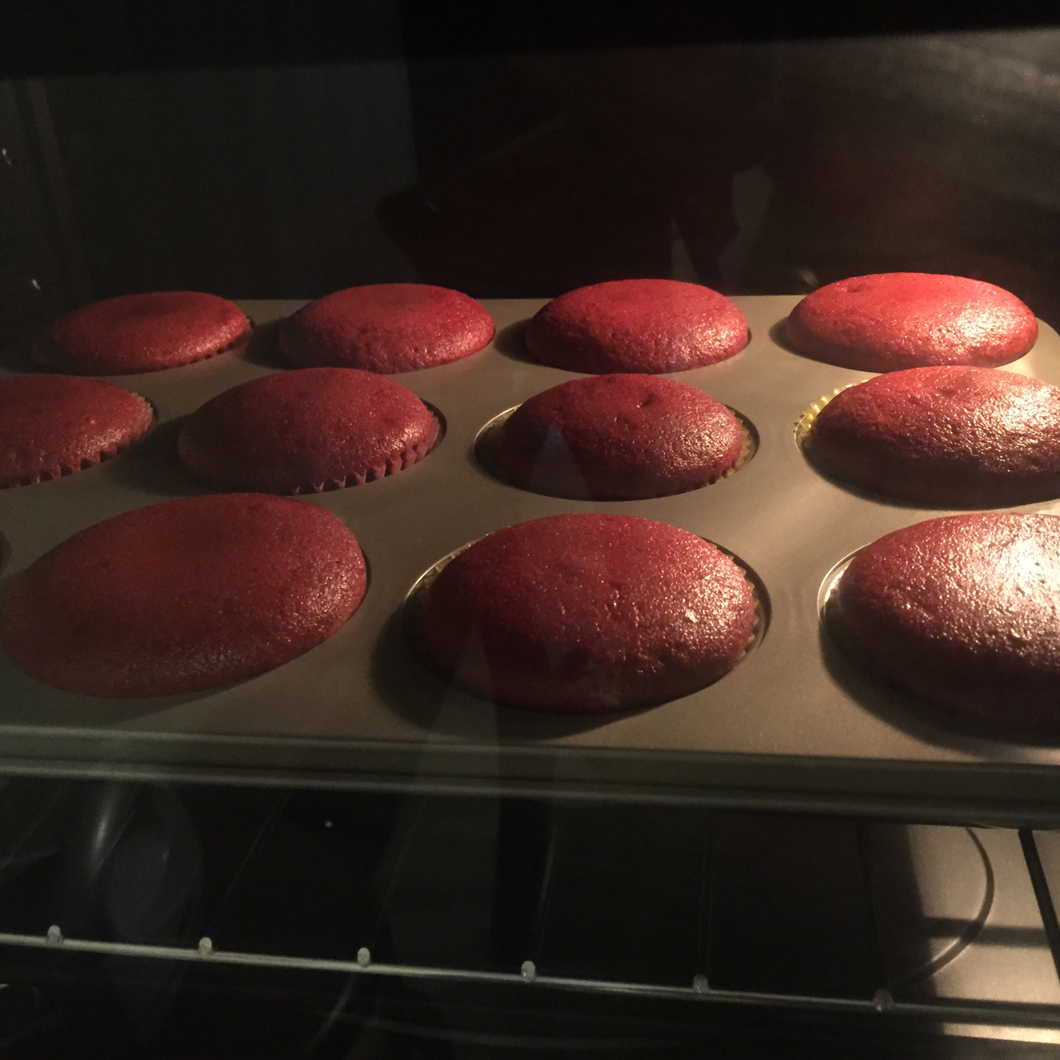 传统红丝绒杯子蛋糕（极软无泡打粉）Red velvet cupcake