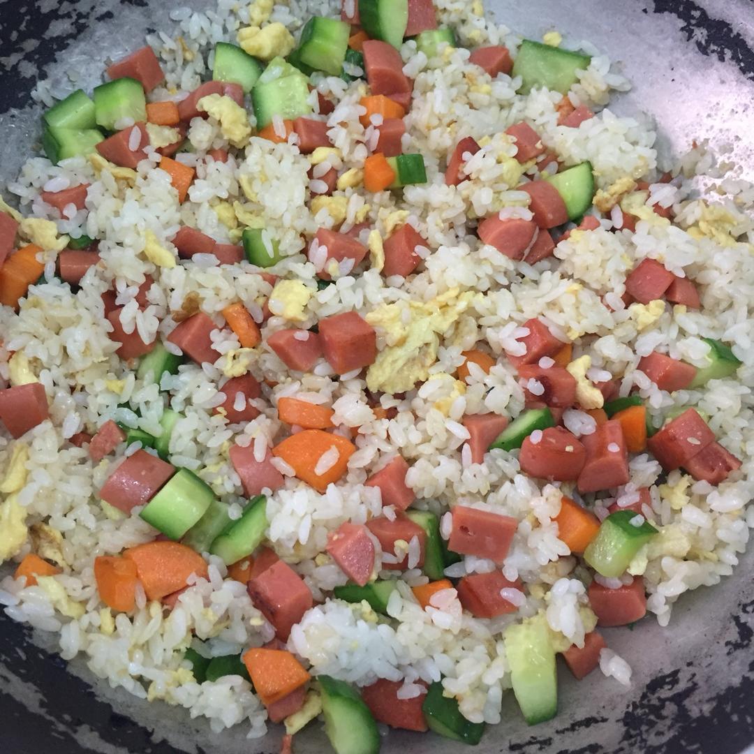 香肠炒饭
