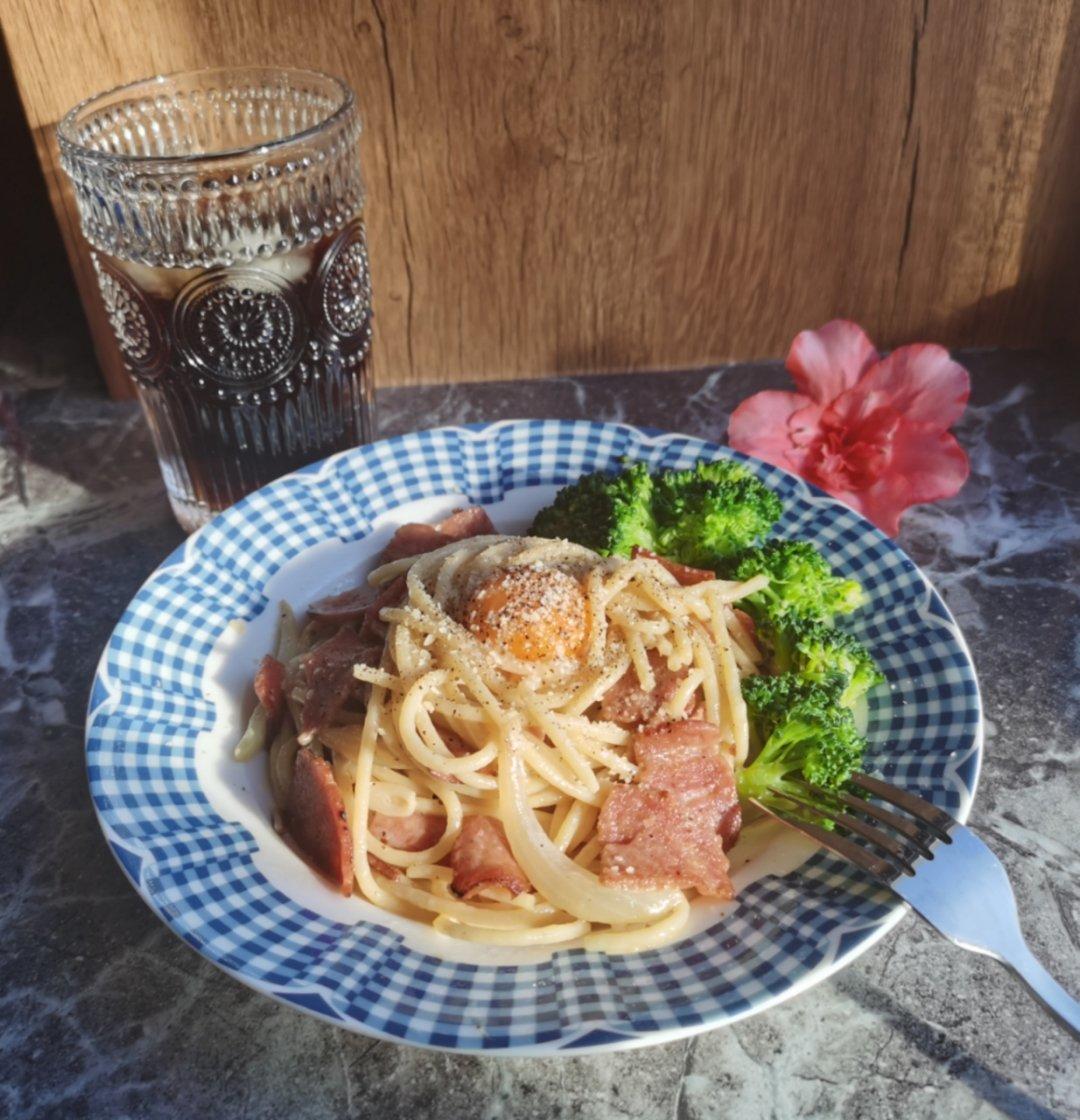 奶油培根意大利面 - Creamy Beacon Linguine