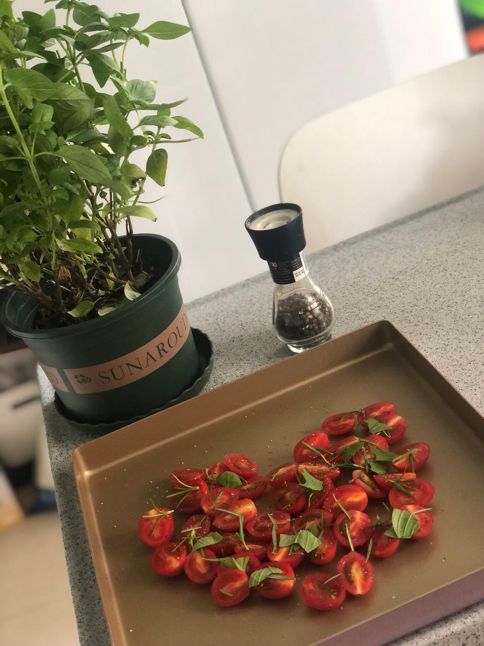 为了佛卡夏而存在的——橄榄油浸小番茄